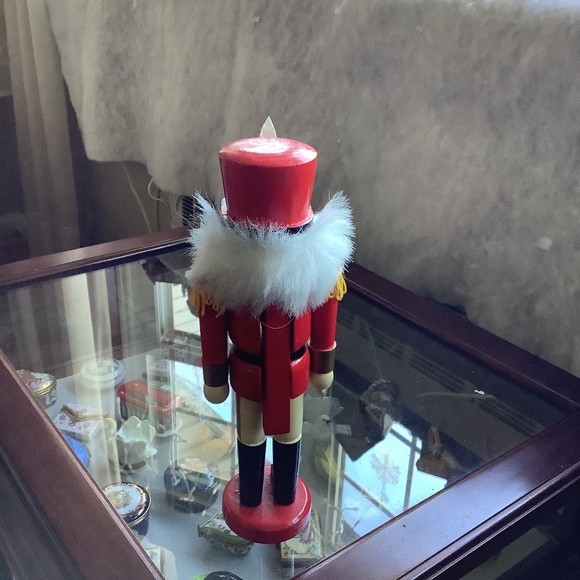 Wooden nutcracker - Picture 3 of 3